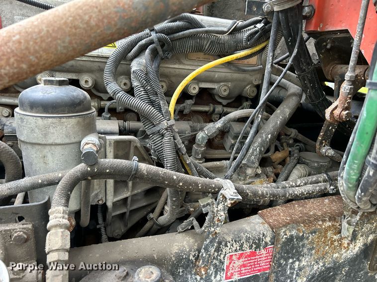 image for item DQ0953 2004 Western Star 4900  vacuum truck