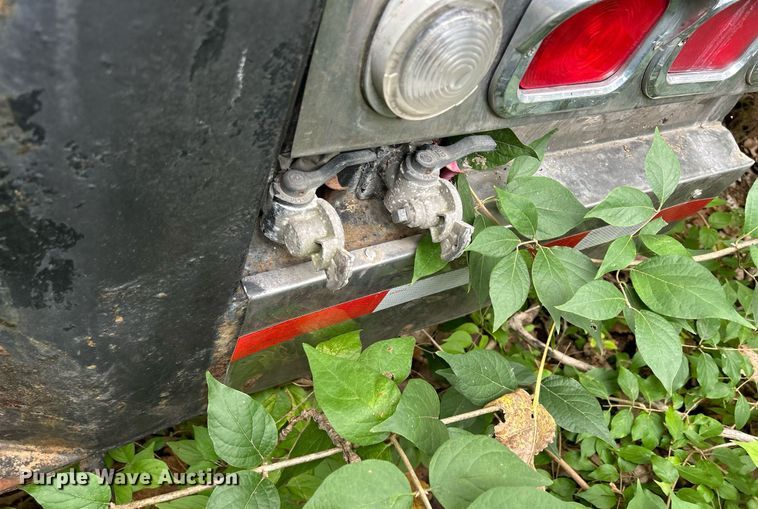 image for item DQ0954 1998 Peterbilt 377  vacuum truck