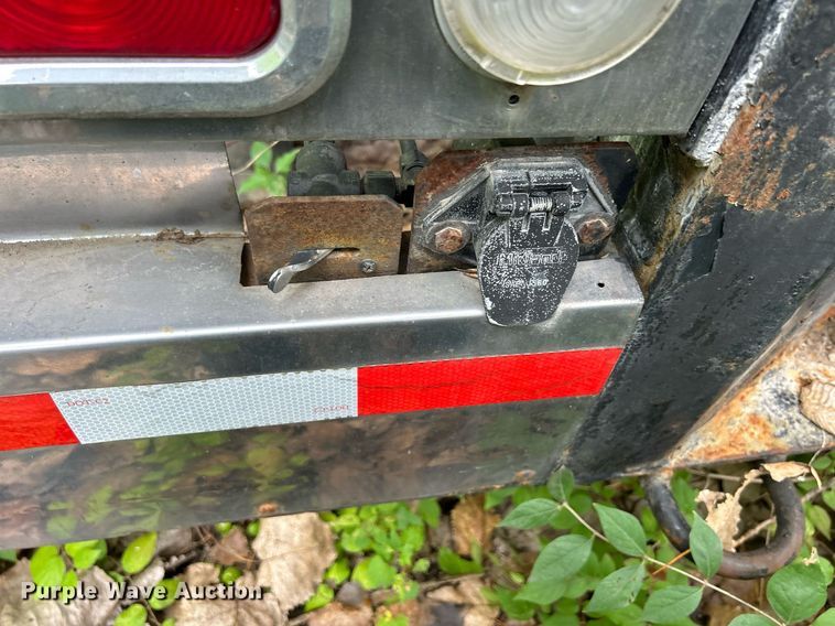 image for item DQ0954 1998 Peterbilt 377  vacuum truck