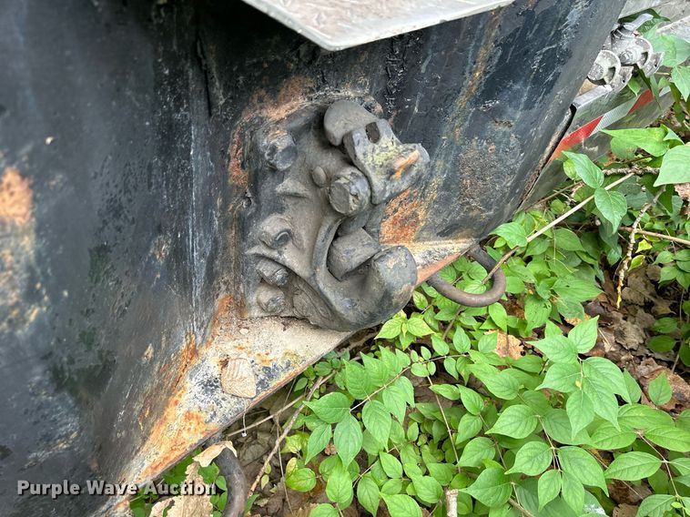 image for item DQ0954 1998 Peterbilt 377  vacuum truck