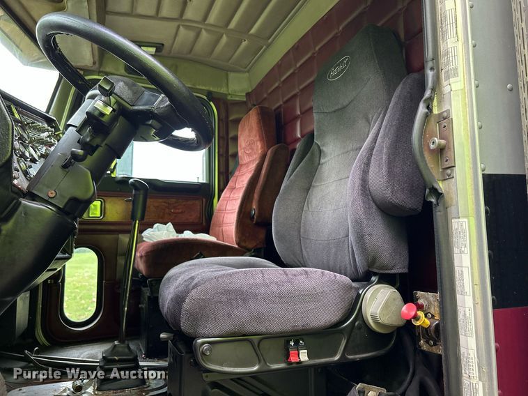 image for item DQ0954 1998 Peterbilt 377  vacuum truck