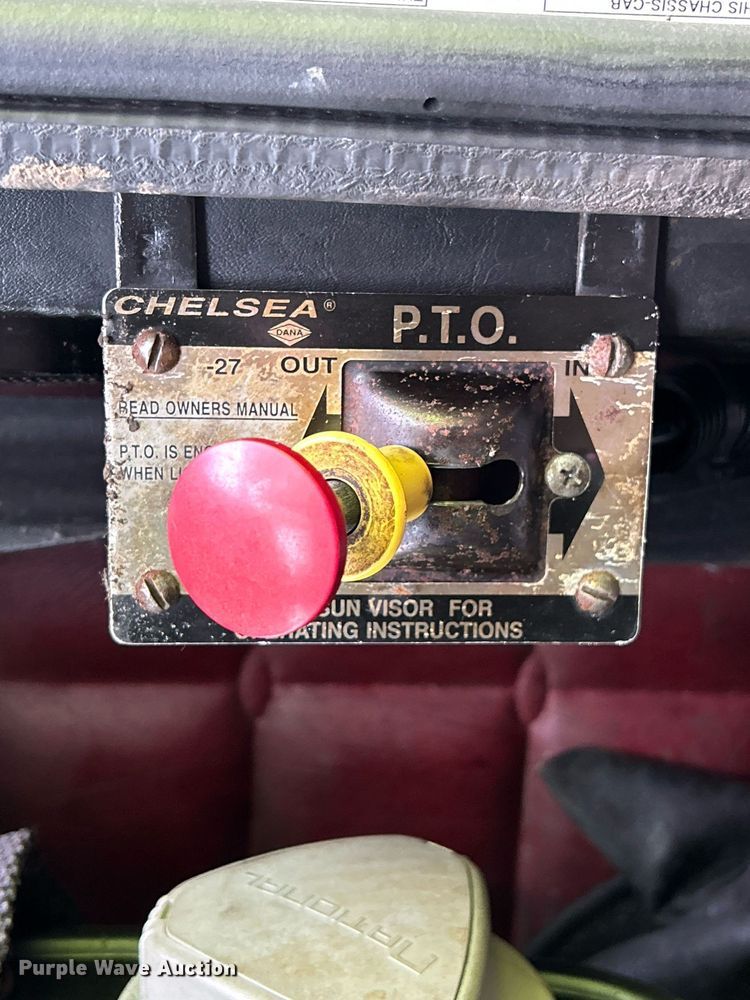 image for item DQ0954 1998 Peterbilt 377  vacuum truck