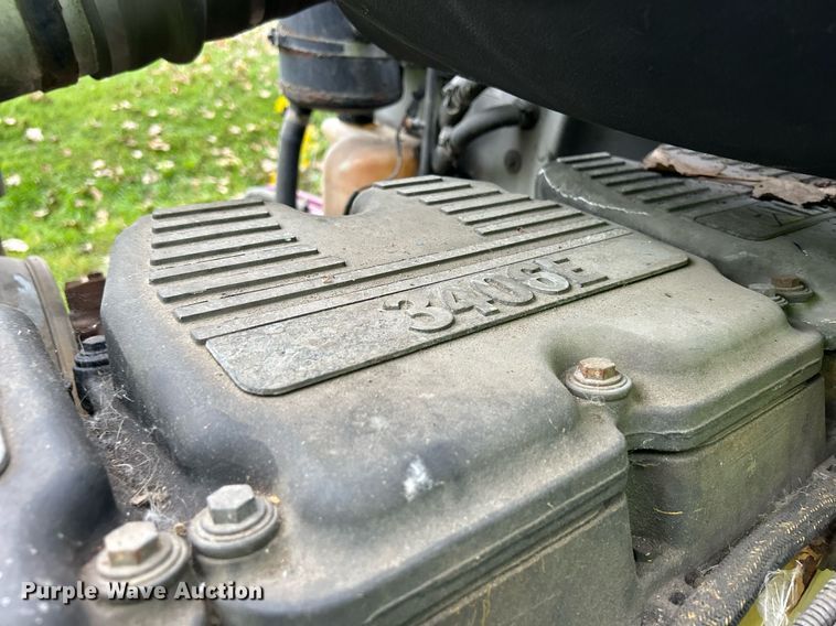 image for item DQ0954 1998 Peterbilt 377  vacuum truck