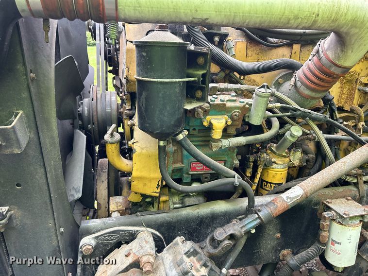 image for item DQ0954 1998 Peterbilt 377  vacuum truck