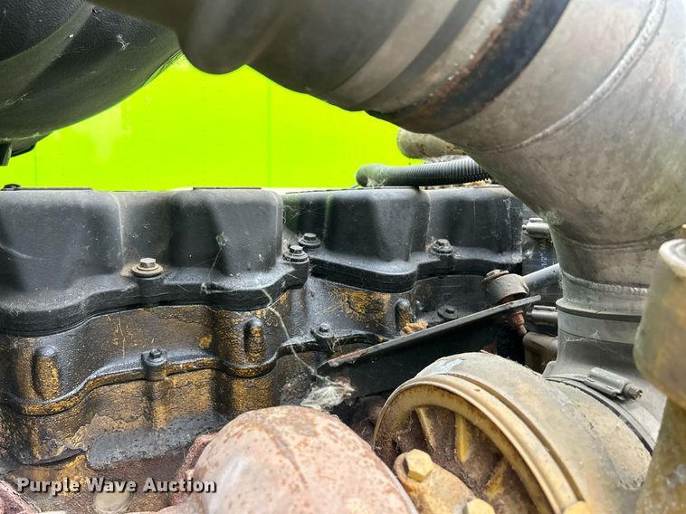 image for item DQ0954 1998 Peterbilt 377  vacuum truck