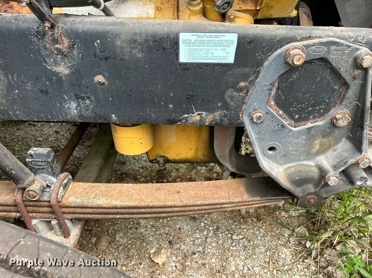 image for item DQ0954 1998 Peterbilt 377  vacuum truck