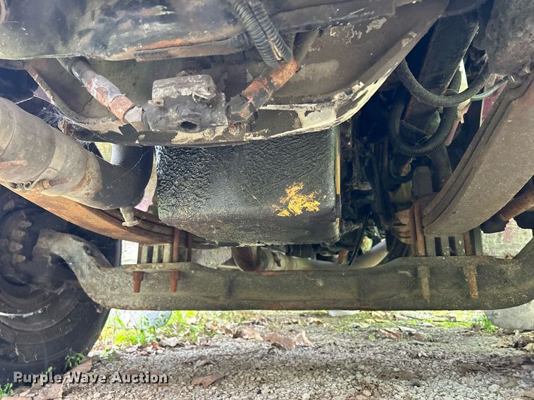 image for item DQ0954 1998 Peterbilt 377  vacuum truck