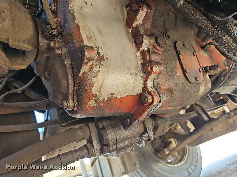 image for item DQ1170 2004 Mack CX613  truck tractor