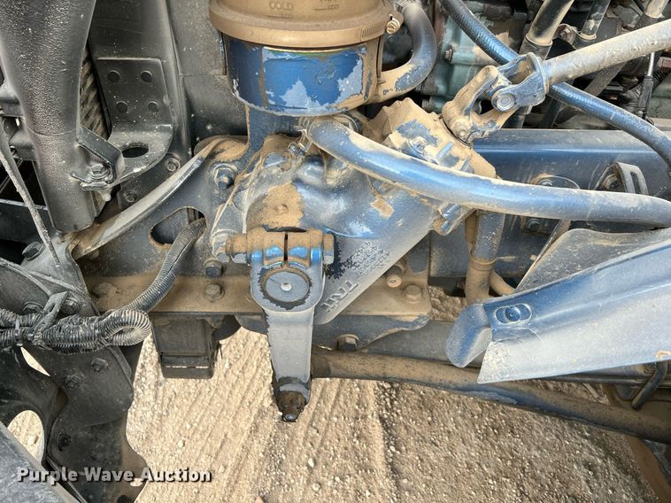 image for item DQ2206 2005 Freightliner Columbia  semi truck