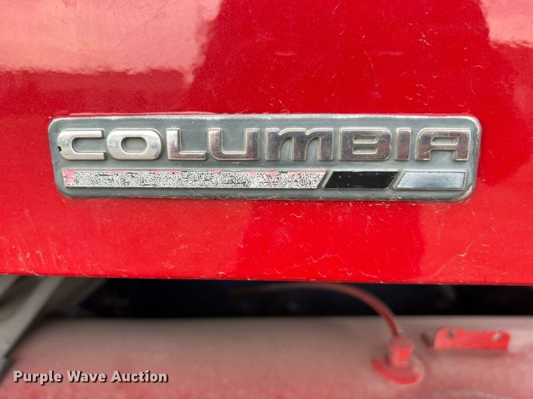 image for item DQ2206 2005 Freightliner Columbia  semi truck