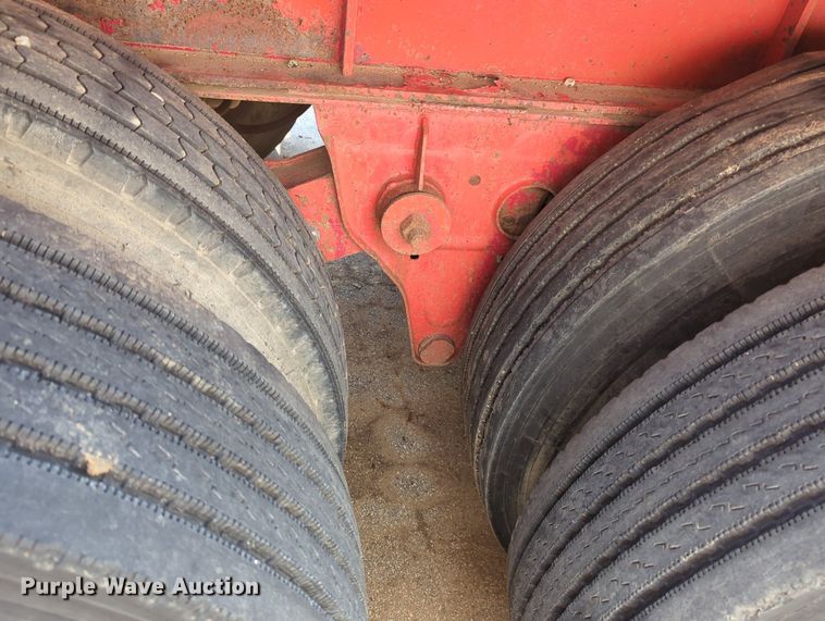 image for item DR6986 1985  Flatbed trailer