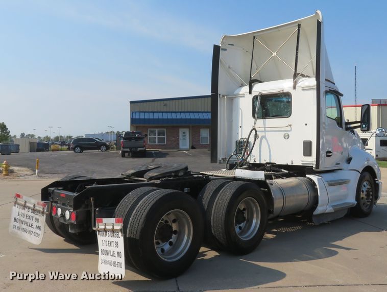 image for item FB9858 2020 Kenworth T680  semi truck