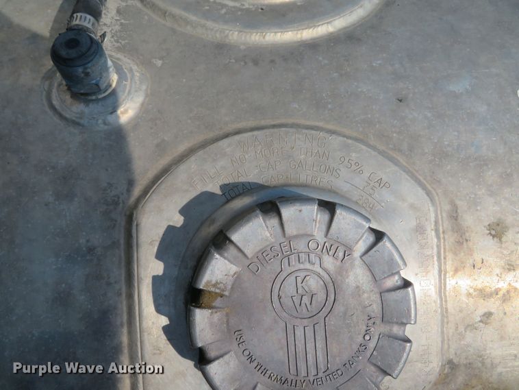 image for item FB9858 2020 Kenworth T680  semi truck