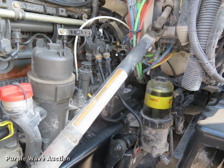 image for item FB9858 2020 Kenworth T680  semi truck