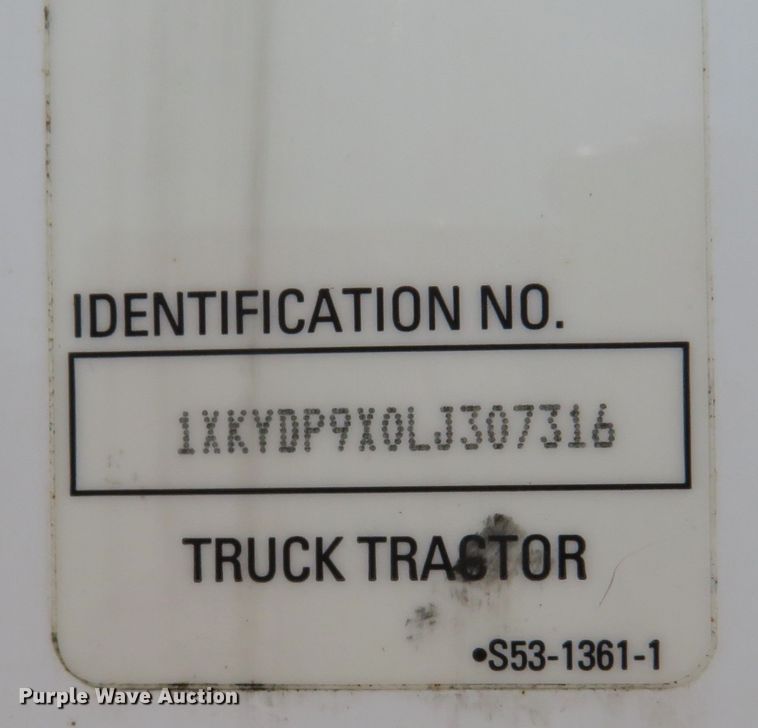 image for item FB9858 2020 Kenworth T680  semi truck