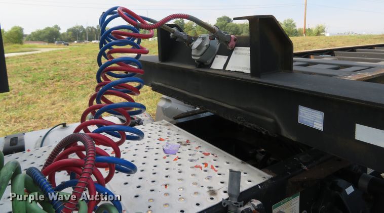 image for item FB9859 2015 Southern Fabrication Specialties  container trailer