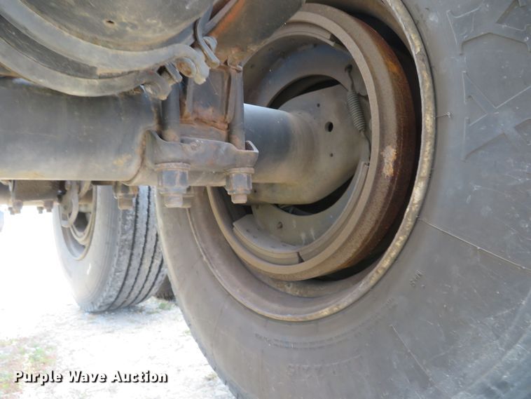 image for item FB9859 2015 Southern Fabrication Specialties  container trailer