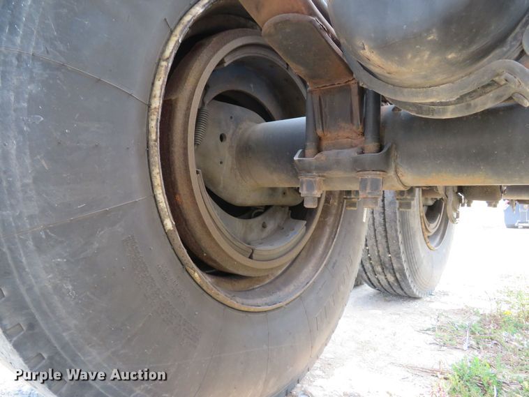 image for item FB9859 2015 Southern Fabrication Specialties  container trailer