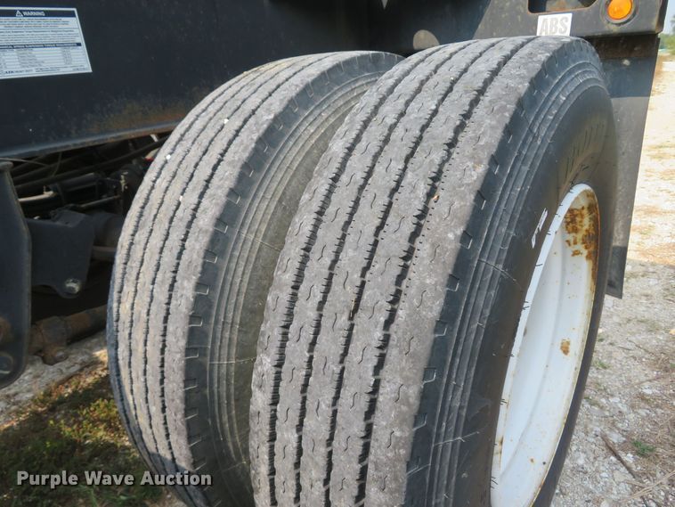 image for item FB9859 2015 Southern Fabrication Specialties  container trailer