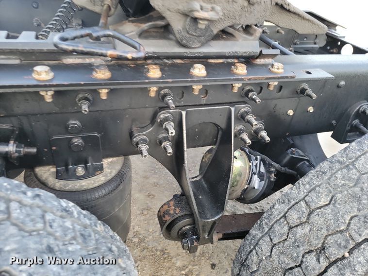 image for item JE9532 2014 International ProStar Plus  semi truck