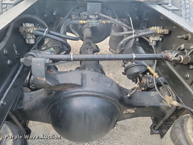 image for item JE9532 2014 International ProStar Plus  semi truck