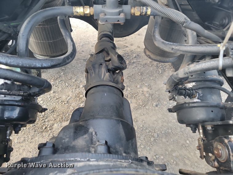 image for item JE9532 2014 International ProStar Plus  semi truck