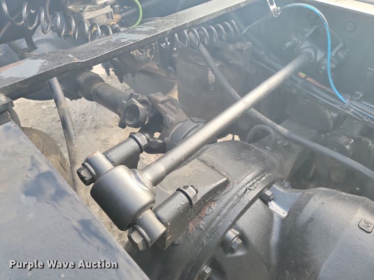 image for item JE9532 2014 International ProStar Plus  semi truck