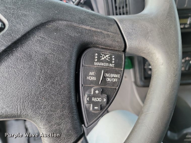 image for item JE9532 2014 International ProStar Plus  semi truck