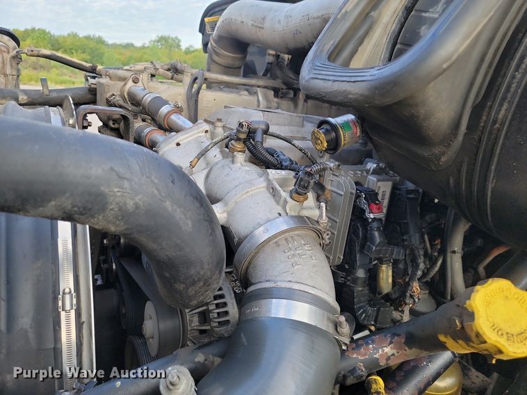 image for item JE9532 2014 International ProStar Plus  semi truck