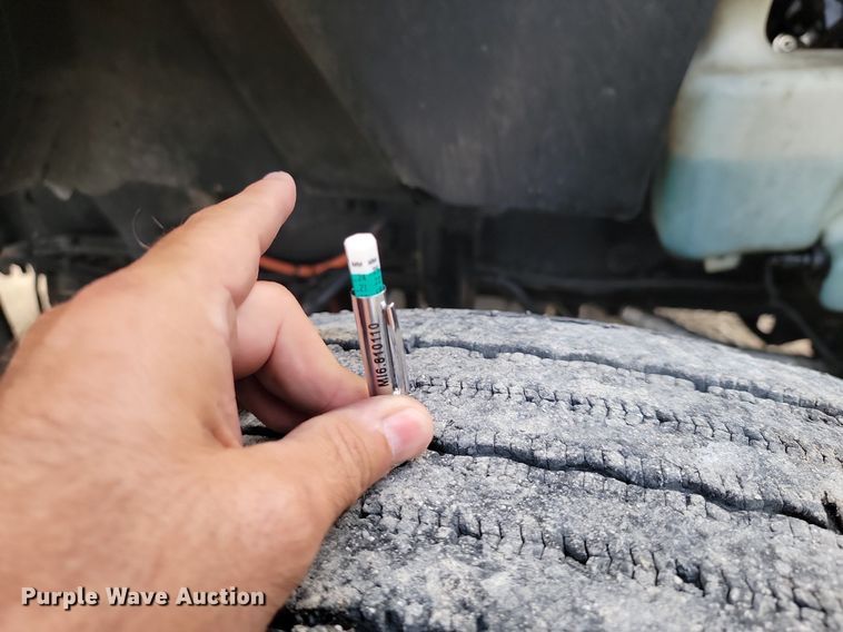 image for item JE9532 2014 International ProStar Plus  semi truck