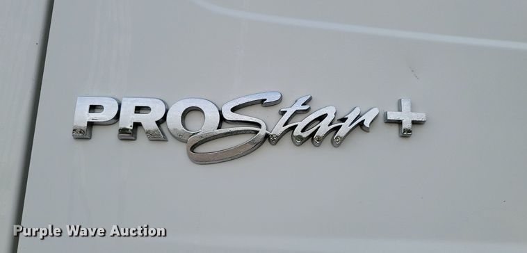 image for item JE9532 2014 International ProStar Plus  semi truck