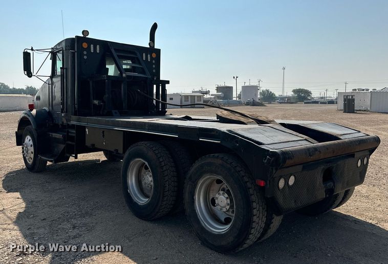 image for item KM9803 1999 Kenworth T800  winch truck