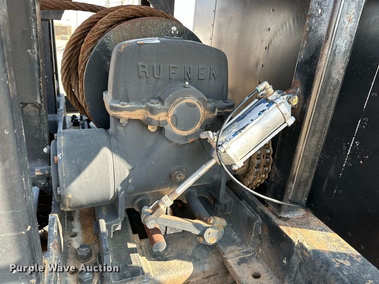 image for item KM9803 1999 Kenworth T800  winch truck