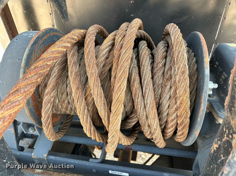 image for item KM9803 1999 Kenworth T800  winch truck