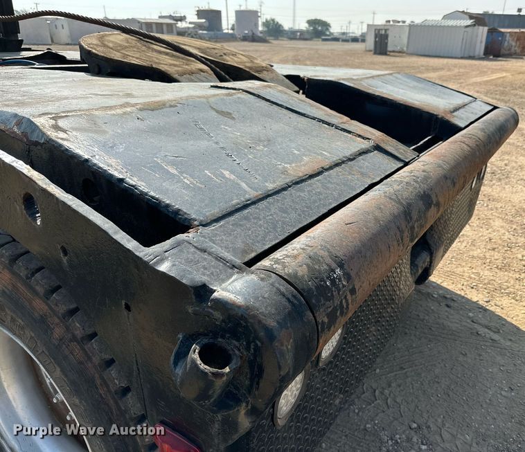 image for item KM9803 1999 Kenworth T800  winch truck