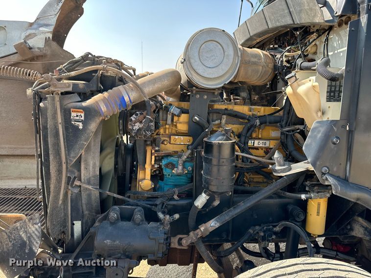 image for item KM9803 1999 Kenworth T800  winch truck