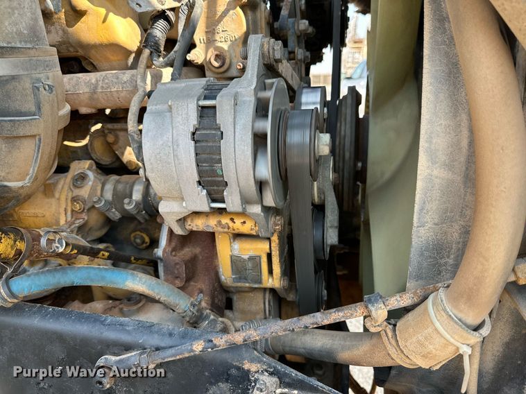 image for item KM9803 1999 Kenworth T800  winch truck