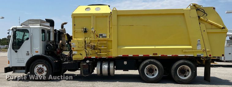 image for item LF9366 2008 American LaFrance Condor  refuse truck