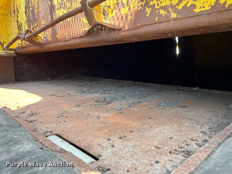 image for item LF9366 2008 American LaFrance Condor  refuse truck