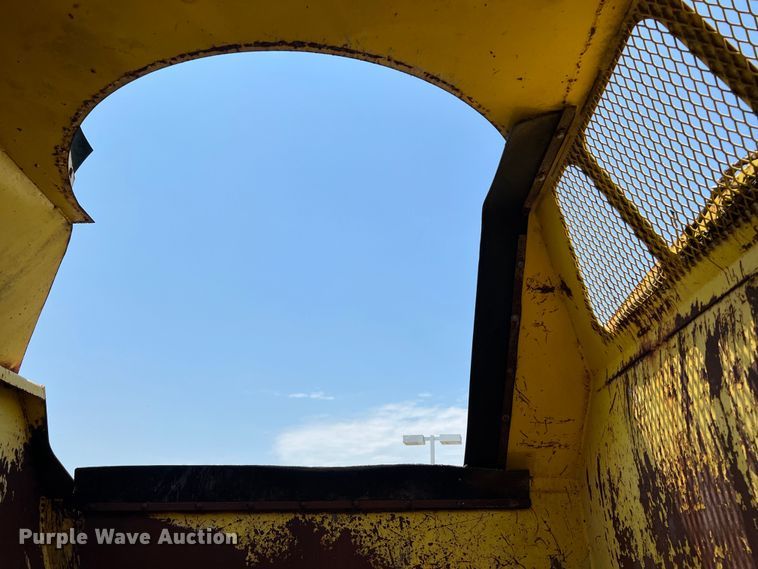 image for item LF9366 2008 American LaFrance Condor  refuse truck