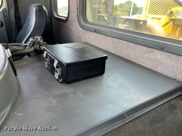 image for item LF9366 2008 American LaFrance Condor  refuse truck