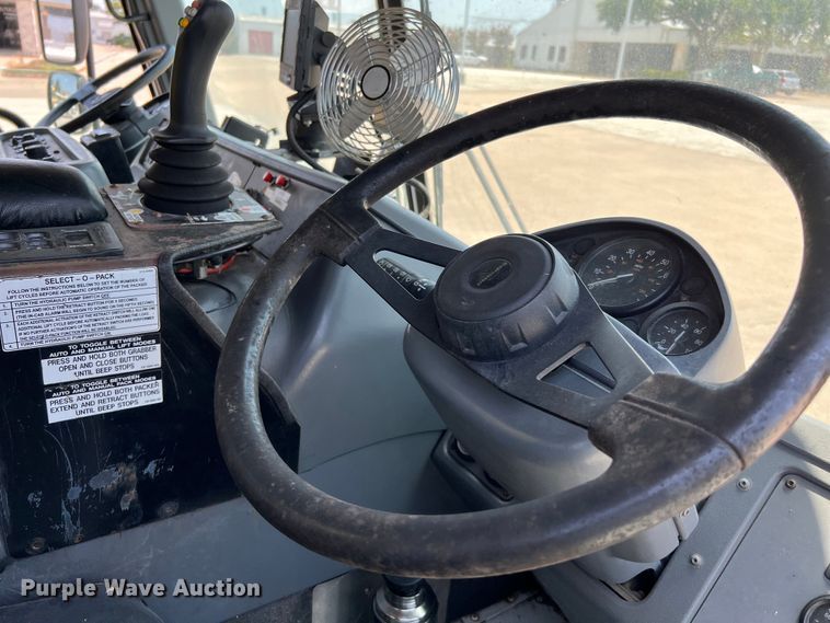 image for item LF9366 2008 American LaFrance Condor  refuse truck