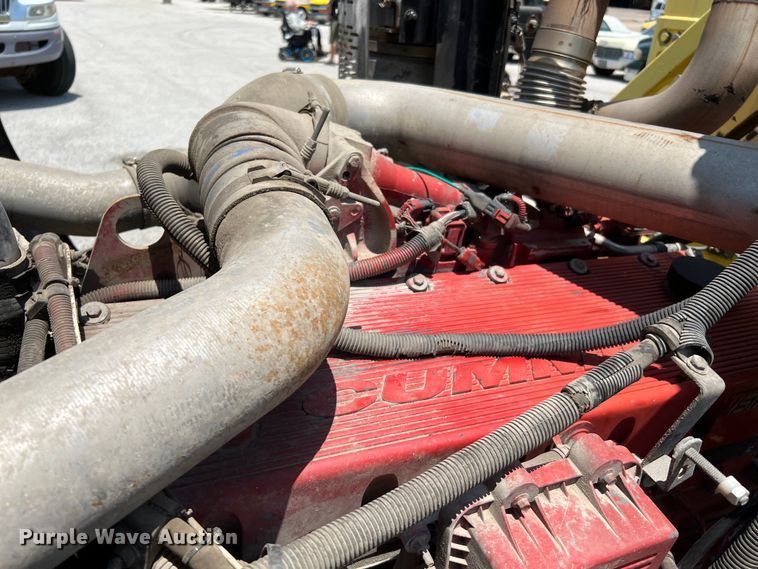 image for item LF9366 2008 American LaFrance Condor  refuse truck