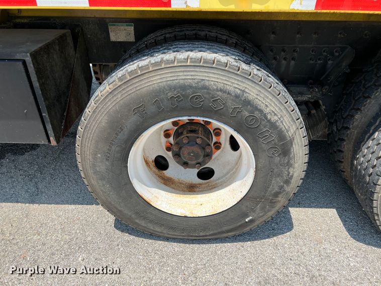 image for item LF9366 2008 American LaFrance Condor  refuse truck