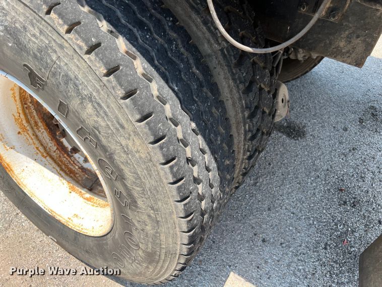 image for item LF9366 2008 American LaFrance Condor  refuse truck