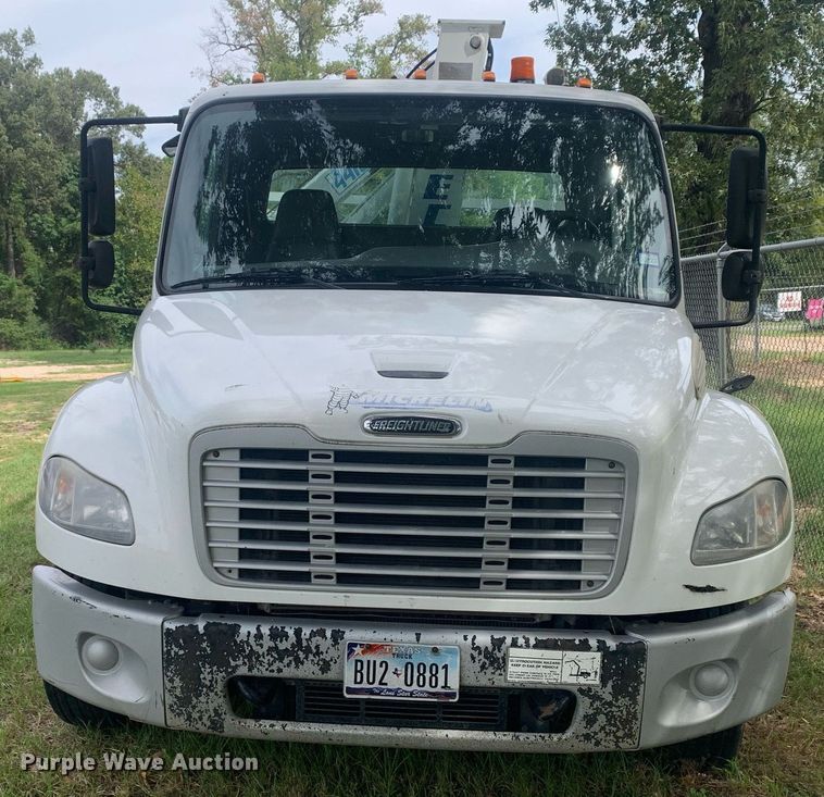 image for item LH9768 2012 Freightliner Business Class M2  utility / service truck