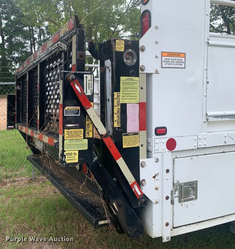 image for item LH9768 2012 Freightliner Business Class M2  utility / service truck