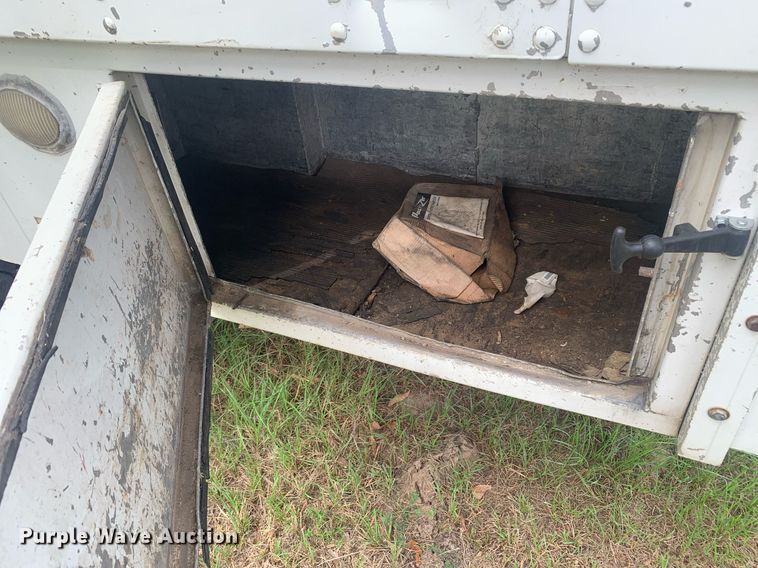 image for item LH9768 2012 Freightliner Business Class M2  utility / service truck