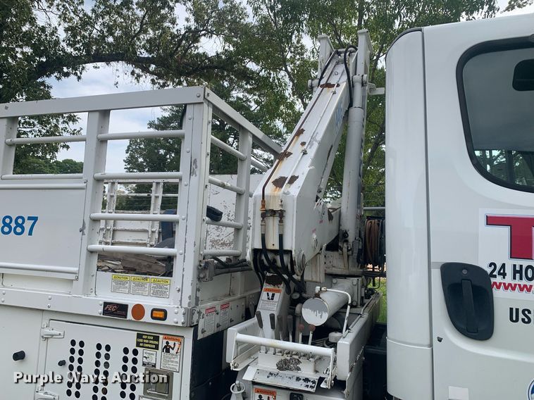 image for item LH9768 2012 Freightliner Business Class M2  utility / service truck