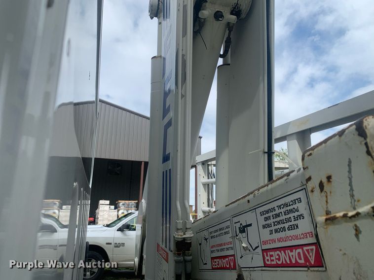 image for item LH9768 2012 Freightliner Business Class M2  utility / service truck